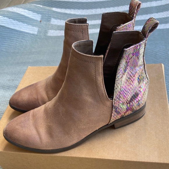 Coconuts by Matisse Booties - Picture 2 of 4